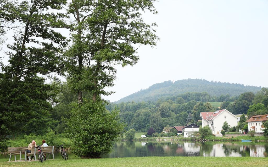 Gasthof Zum Baeckerwirt Chamerau Exterior foto